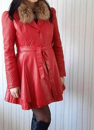 Демосезонний плащ з хутром