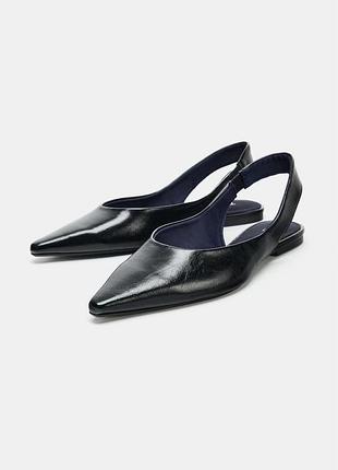 Відкриті туфлі-балетки з гострим носком zara