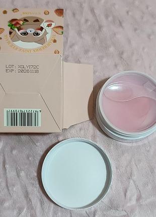Гидрогелевые патчи для глаз с экстрактом клубники sersanlove strawberry dove eye mask 90 g 60 шт