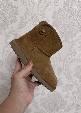 Ugg kids alexl mini boot 2