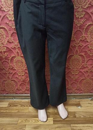 Чорні класичні брюки розмір 8 заміс віскози та поліестера