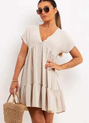 Итальянская многоярусное короткое платье бежевого цвета 22-24 размера