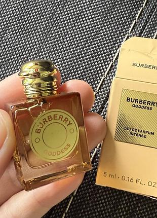 Burberry goddess миниатюра парфюмированная вода 5 мл