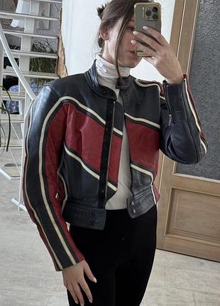 Шкіряна куртка