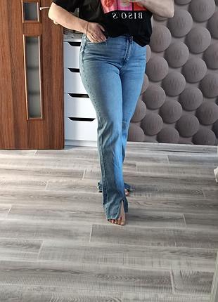 Джинсы женские