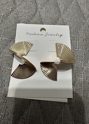 Сережки-спіралі з нерегулярною геометричною формою для жінок