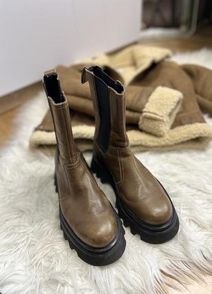 Коричневі челсі zara / коричневі шкіряні челсі zara / черевики