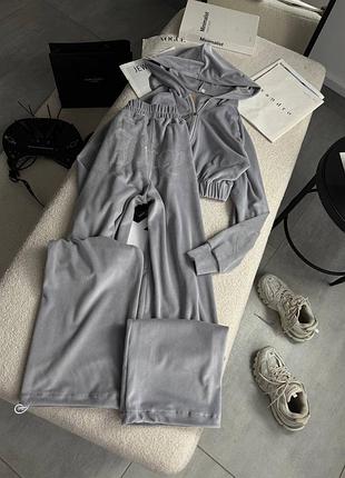 Шикарний велюровий костюм