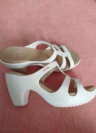 Босоножки женские crocs, 25 см