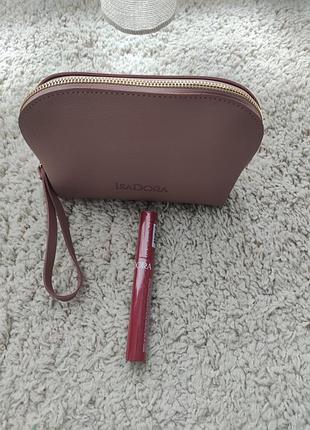 Тушь изна дора и косметичка