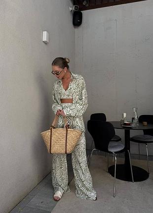Костюм в принт тройка топ рубашка и брюки штаны