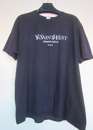 Черная мужская футболка от Vildan