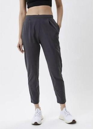 Легкі спортивні штани uniqlo