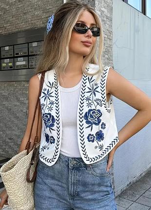 Вишитий желет,