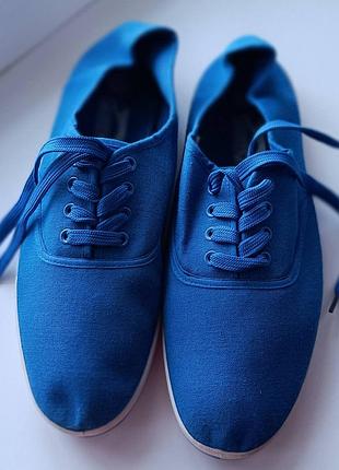 Стильные синие кеды slaxenger из текстильного материала в отличном состоянии.размер 8.5/42,5