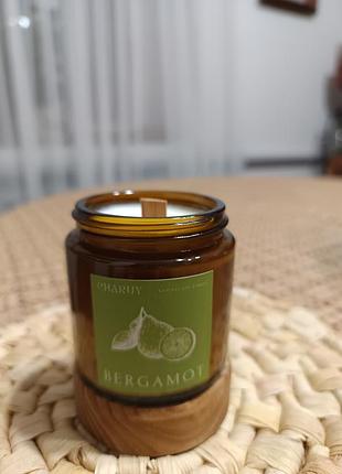 Свічка соєва бренду" чаруй" власного виробництва ємністю 100 грам.
до 25 годин горіння