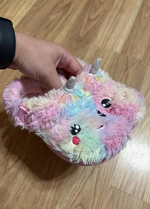 Сабо, крокси на меху єдиноріг