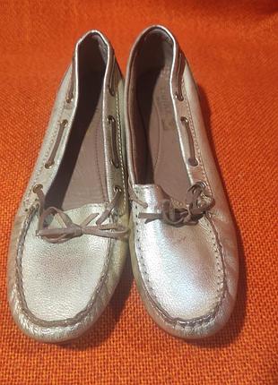 Женские кожаные лоферы walkx