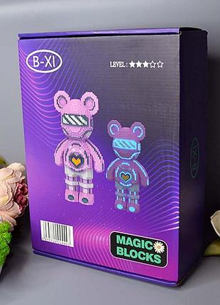 Світний конструктор magic blocks bearbrick 9004 (4031 деталь, 50 см, фіолетовий) 2