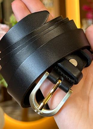 Шкіряний жіночий ремінь в чорному кольорі 6094