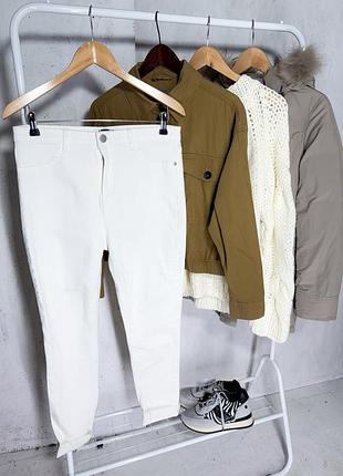 Білі брюки рр 14 маломірить