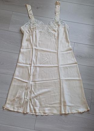 Шовковий пенюар