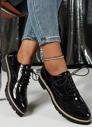 Жіночі вирізані британські лаковані туфлі🖤