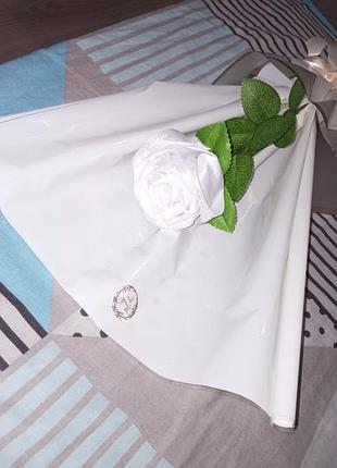 Роза из атласной ленты