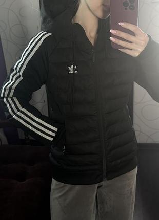 Курточка adidas