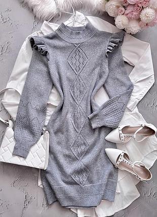 Тепленька вʼязана сукня