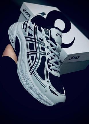 Кросівки виского качества від фірми asics стильні зручні кросівки