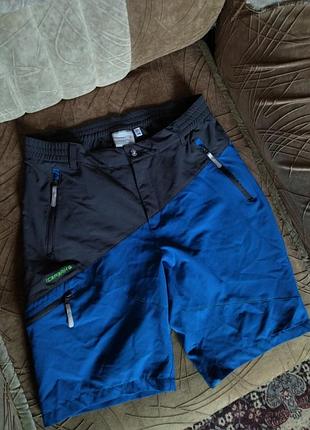 Шорты на мальчика 15-16 лет