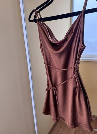 Сукня атласна