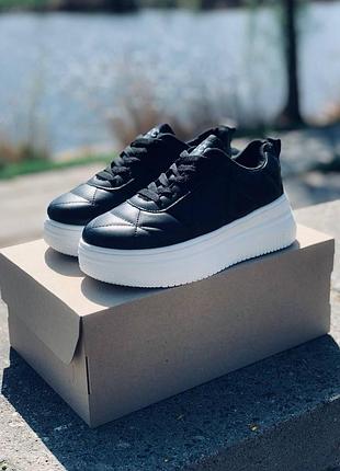 Ecco кроссовки черные весенние женские / кроссовки жеэнские весенние чорные / в последнем размере 37