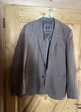 Чоловічий піджак з льону