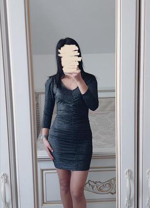 Жіноча приталена сукня xs-s