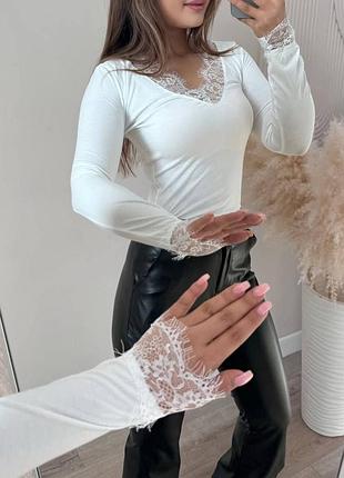 Лонгслів з мереживом