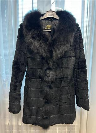 Шуба натуральна з кролика, розмір s, чорна шубка