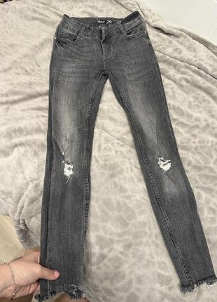 Джинси  чорні