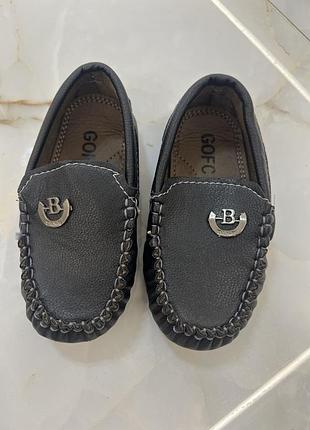 Стильні туфлі .