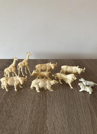 Фігурки мініатюрні колекційні