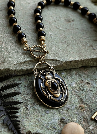 Колье намышлено + кулон "скарабей" в винтажном стиле