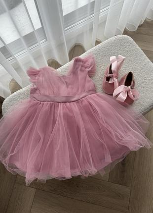 Сукня для дівчинки