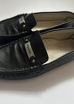Шкіряні лофери prada