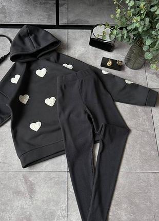 Костюм жіночий