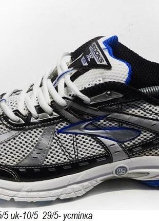 Кроссовки brooks
