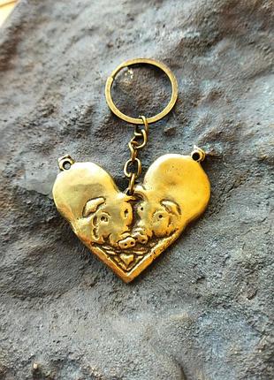Брелок валентинка свиня в джакузі (цільна)