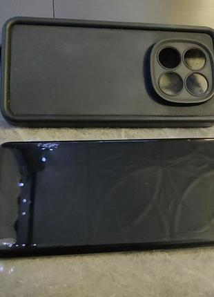 Продам xiaomi redmi note 14 pro+5g 512gb, новый,в наличии коробка,2 чехла,быв всегда в чехле и с защитным стеклом,царапенное только защитное стекло