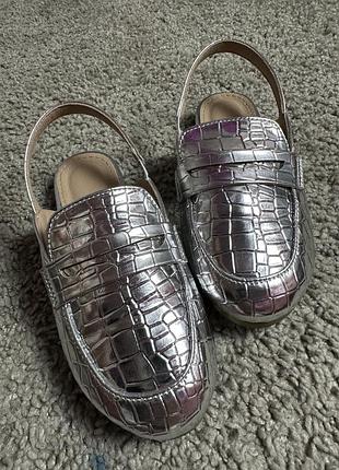 Лофери на дівчинку туфлі для дівчинки срібні