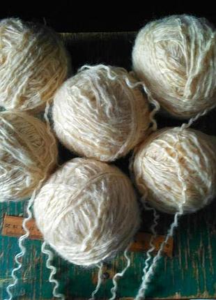 Пряжа нитки натуральна овеча вовна біло-кремова вага 770 грамів раритет